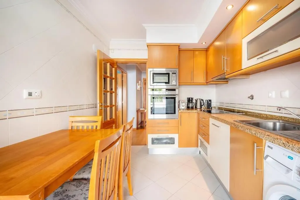 Cascais Sunny With Very Spacious Terrace Apartment